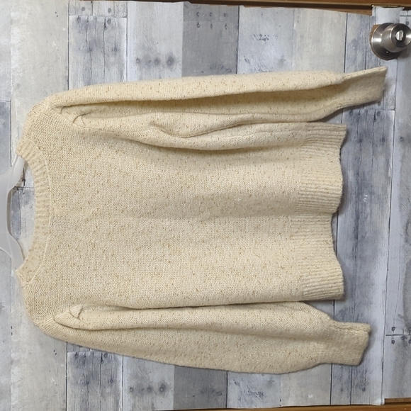 Love by Design Sweater Skylar long Puff Sleeve cream gold sparkle sz Lar… - Picture 6 of 8